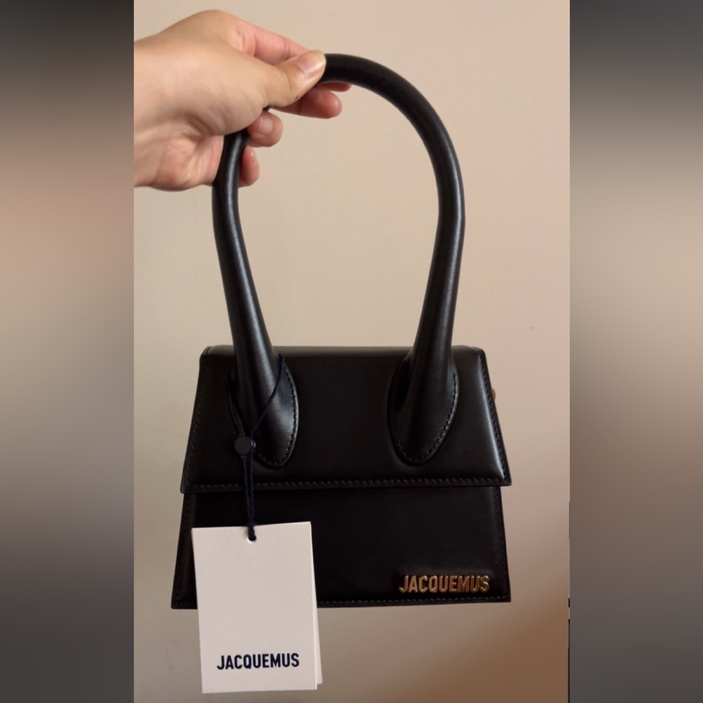 Le Chiquito Moyen Top-Handle Bag